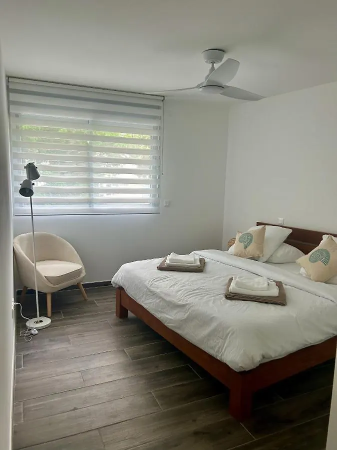 La Plage Martinique 舍尔谢